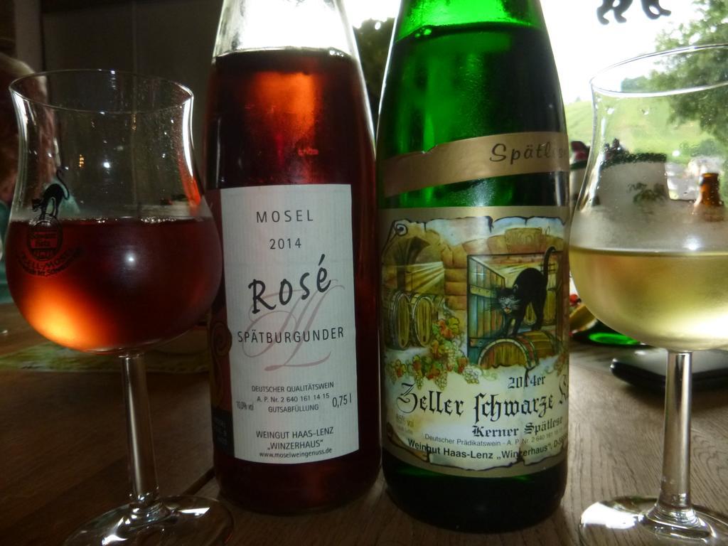 Unterm Wingert Zell